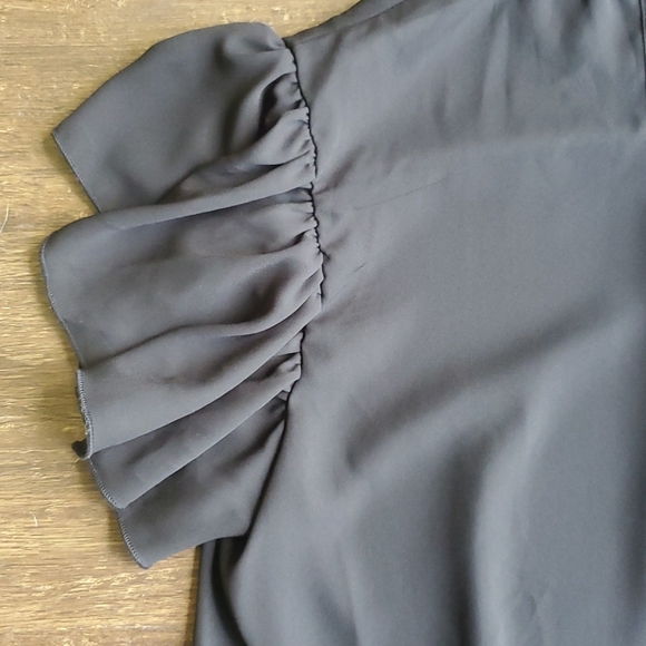 🖤🖤 SHEIN Black blouse🖤🖤 - Picture 4 of 4